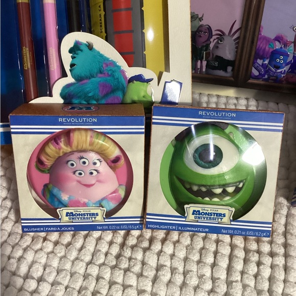 Revolution Disney Pixar Monsters University Makeup Set Bag Lips Powders & More - Picture 4 of 14